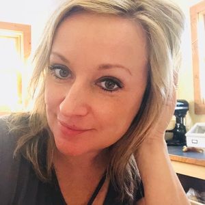 Meet your Posher, Helena